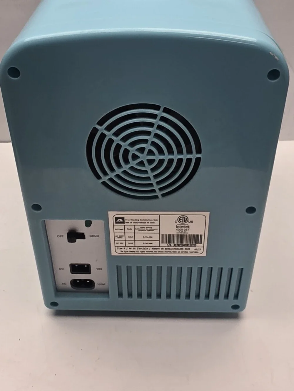 Igloo Mini Cooler 6 Can Refrigerator in Light Blue with Daisy Accent